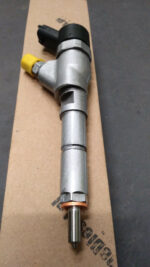 Wtryskiwacze KIA SORENTO 2.5 TDCi 0445110275