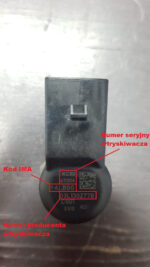 Classic wooden chair - obrazek 2