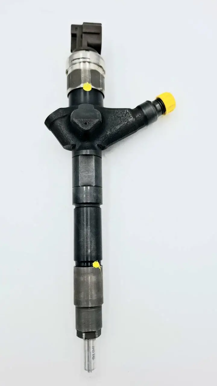 Wtryskiwacz Denso Toyota Corolla 2.0 D4D 23670-27020